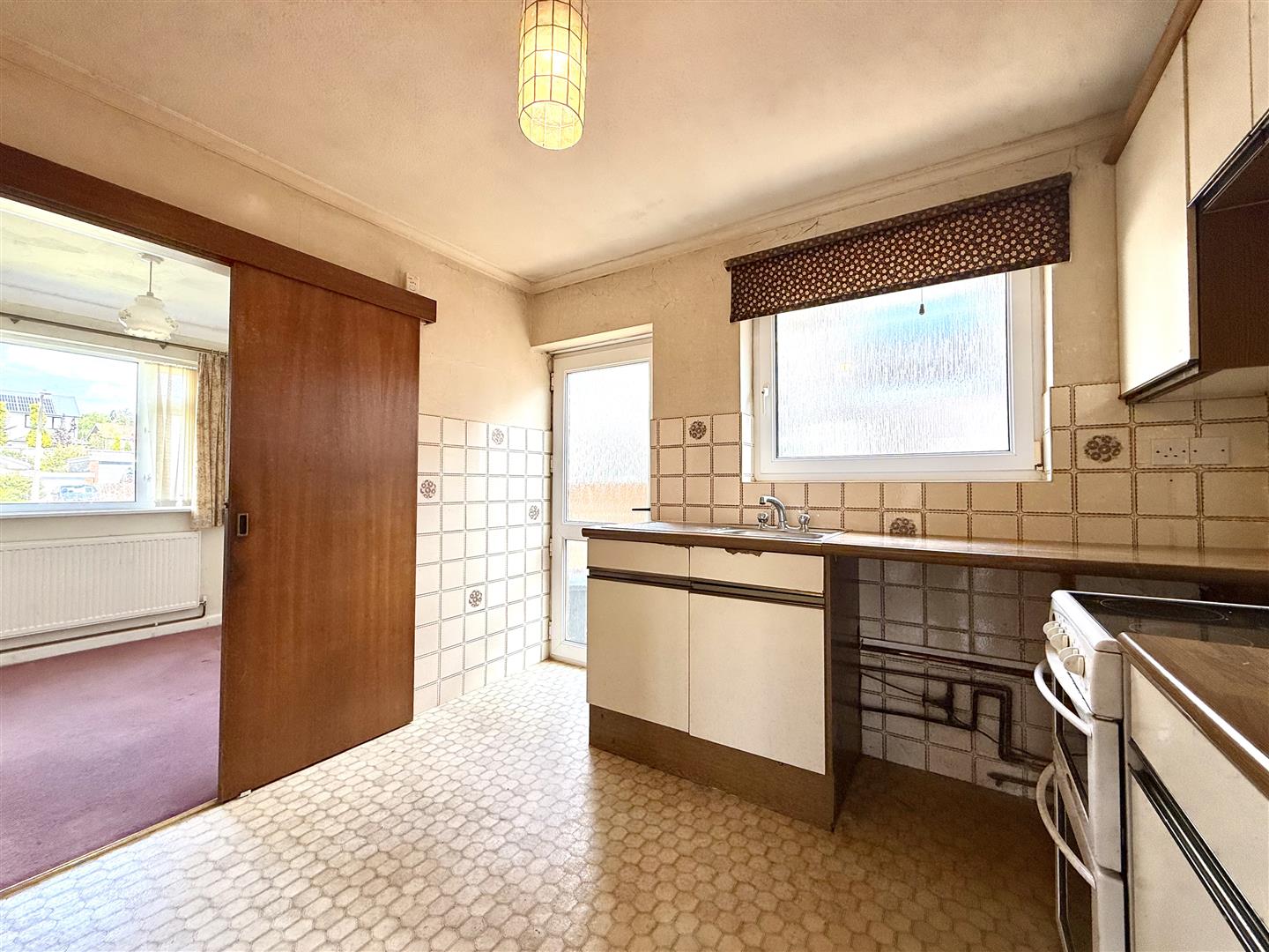 Dulais Grove, Sketty, Swansea, SA2 8BL